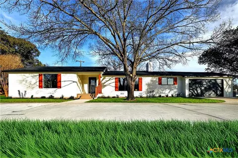 1401 Rambler Dr, Waco, TX 76710