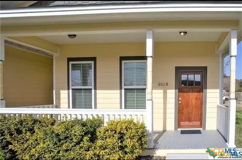 602 E And 604 E Juan Linn St, Victoria, TX 77901