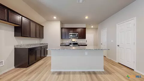 Kitchen - 8803 Trungle Rd, Temple, TX 76502 photo 1 of 2