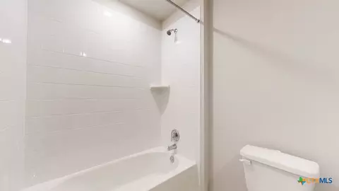 Bath - 8803 Trungle Rd, Temple, TX 76502 photo 2 of 2