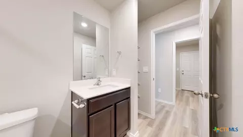 Entry Way - 8803 Trungle Rd, Temple, TX 76502 photo 6 of 6