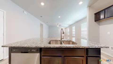 Kitchen - 8803 Trungle Rd, Temple, TX 76502 photo 2 of 2