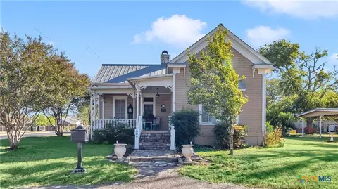 309 N Boundary St, Burnet, TX 78611