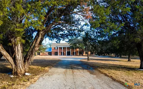 102 Mesa Dr, Gatesville, TX 76528