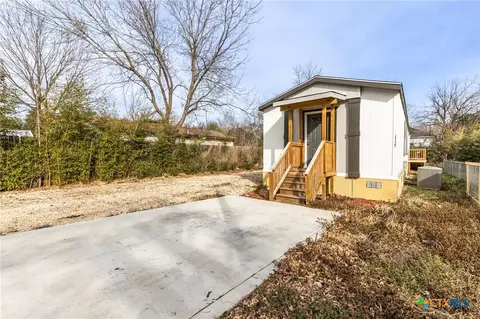 117 Royal, Taylor, TX 76574