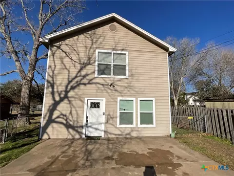 509 North St, Yoakum, TX 77995