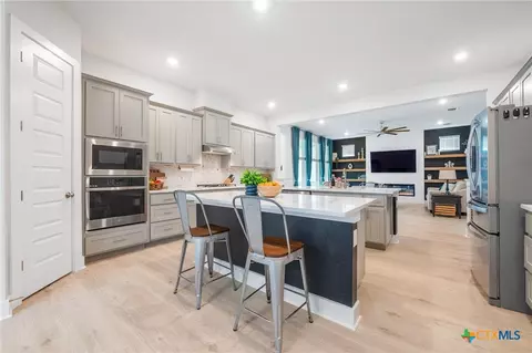 933 Donna Roland Ct, Leander, TX 78641