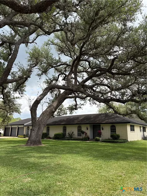 703 Tranquillo Dr, Victoria, TX 77905