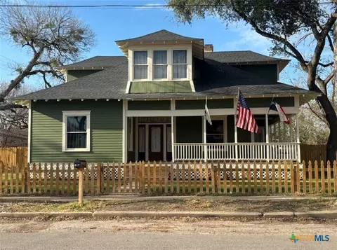 603 Saint Francis St, Gonzales, TX 78629