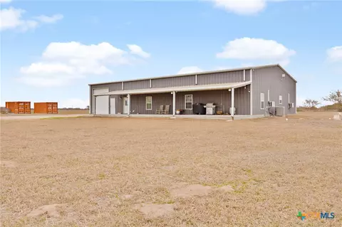 59 Leaning Oak Rd, Victoria, TX 77904