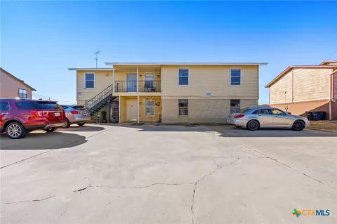 1901 Cedarhill Dr, Killeen, TX 76543