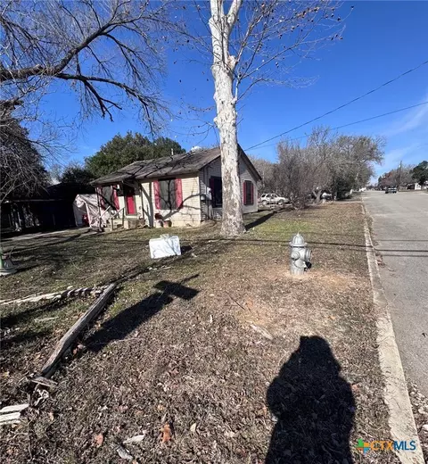 795 E Mather St, New Braunfels, TX 78130