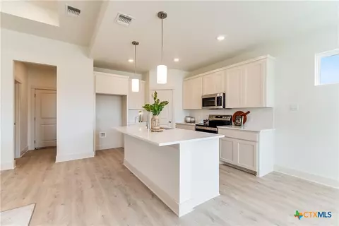 1986 Rosson St, Nolanville, TX 76559