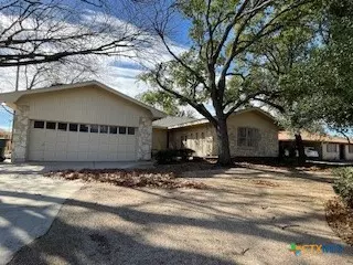 906 Illinois Ave, Killeen, TX 76541