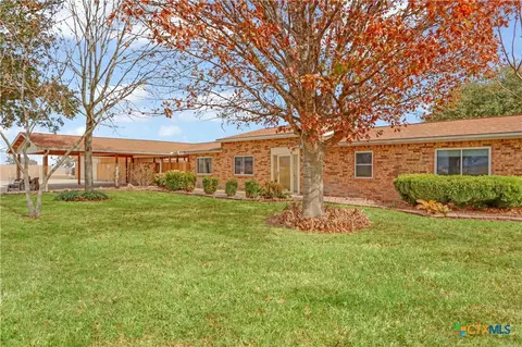 5037 N State Highway 123, Seguin, TX 78155