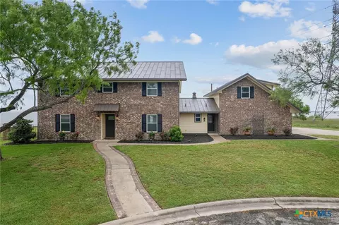 8 Las Brisas Pl, Port Lavaca, TX 77979