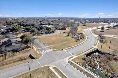 3949 Pinehurst Dr, Taylor, TX 76574 photo 21