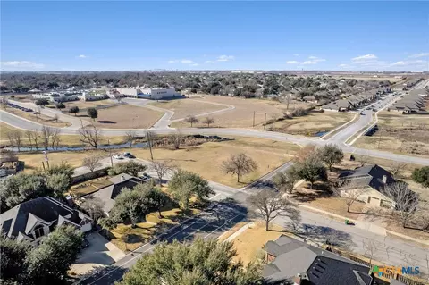 3949 Pinehurst Dr, Taylor, TX 76574 photo 19