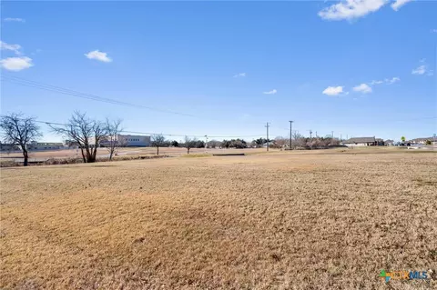 3949 Pinehurst Dr, Taylor, TX 76574 photo 13