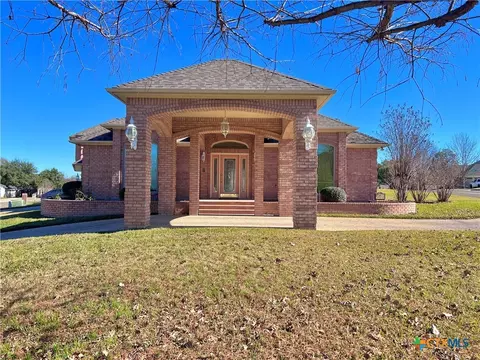 2102 Lakeview Loop, Killeen, TX 76543