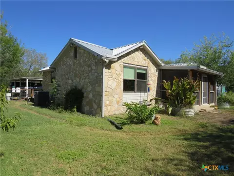 1884 Us Highway 90 Hwy, Uvalde, TX 78801