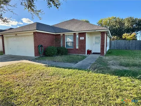 314 Rouen Dr, Port Lavaca, TX 77979