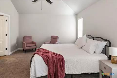 Bedroom - 2002 Rustic Manor Dr, Temple, TX 76502 photo 3 of 4