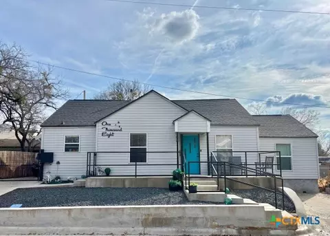 1008 Pleasant St, Gatesville, TX 76528