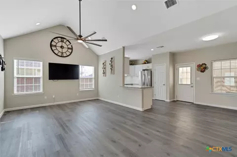 Living - 320 Holly Ave, Luling, TX 78648 photo 1 of 1
