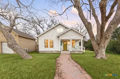 218 S Rio Grande St, Lockhart, TX 78644