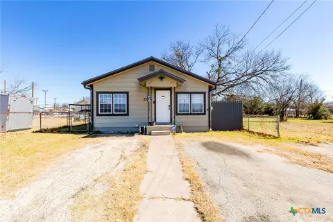 204 S 8th St, Killeen, TX 76541