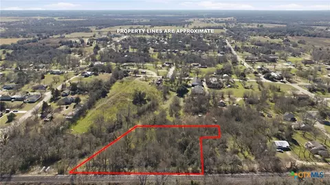 330 Half Ave, Rockdale, TX 76567