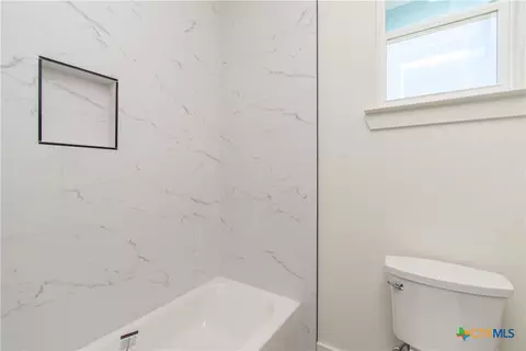 Bath - 4295 Stringtown Rd, Temple, TX 76501 photo 3 of 3
