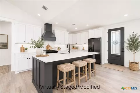 Kitchen - 4295 Stringtown Rd, Temple, TX 76501 photo 2 of 3