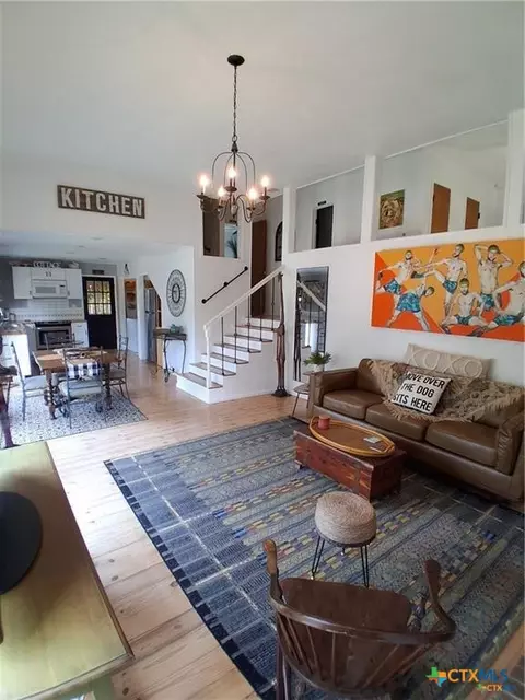 1837 Colleen Dr, Canyon Lake, TX 78133