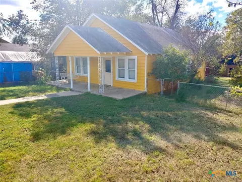 402 S 29th St, Temple, TX 76504