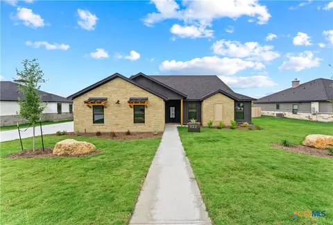 1122 Northcross Dr, Salado, TX 76571