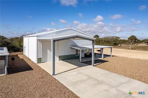 164 Connelley Ln, Port O'connor, TX 77982
