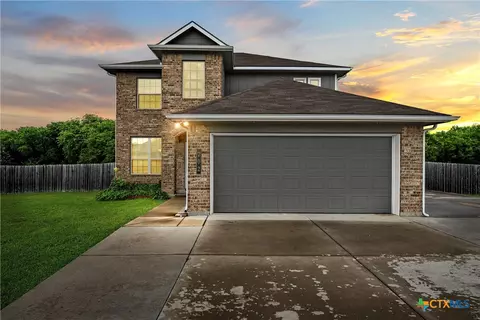 202 Milky Way Rd, Bruceville, TX 76630