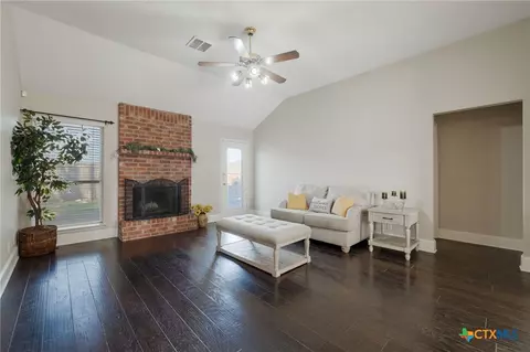 812 Silver Stone Dr, Temple, TX 76502