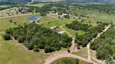 4850 Burke Rd, Flatonia, TX 78941