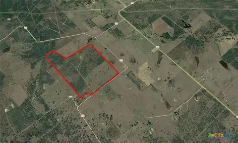 2292 Garrett Rd, Yoakum, TX 77995