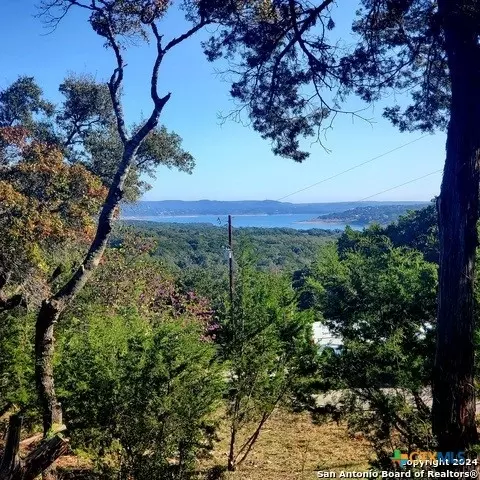 152 Mountainview Dr, Canyon Lake, TX 78133