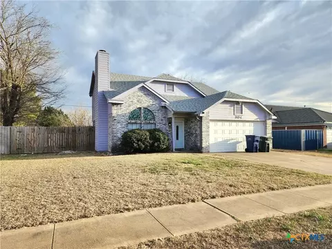 304 E Hogan Dr, Copperas Cove, TX 76522