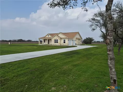 520 Essence Dr, Victoria, TX 77904