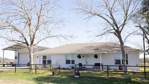 8652 State Highway 111 E, Yoakum, TX 77995