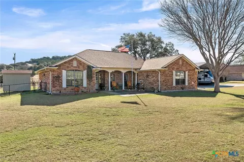 10223 Southshore Dr, Salado, TX 76571