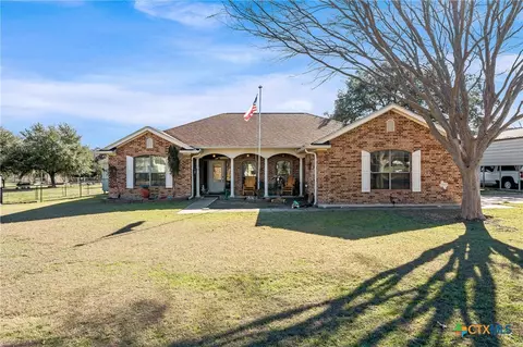 10223 Southshore Dr, Salado, TX 76571