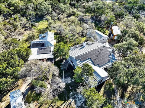 228 Deertrail Dr, San Marcos, TX 78666