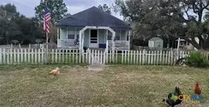 496 Ramona Rd, Seadrift, TX 77983
